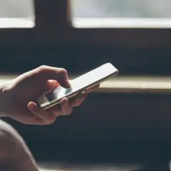Jak sprawdzić aparat w telefonie i uniknąć problemów z jakością zdjęć