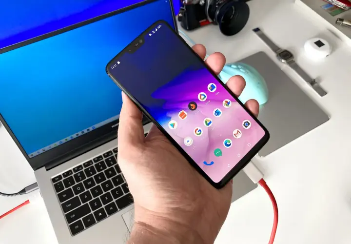 Jak zgrać zdjęcia z aparatu na telefon - proste metody i porady