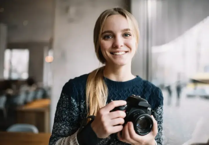 Ile zarabia fotograf weselny? Poznaj prawdziwe zarobki w Polsce