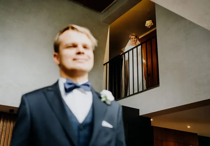 Ile bierze fotograf za wesele? Sprawdź ceny i co wpływa na koszty